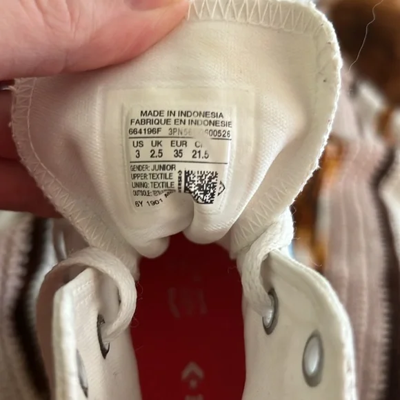 Converse All Star high top kids shoes with pink to blue gradient souls, size 3 - Picture 6 of 6